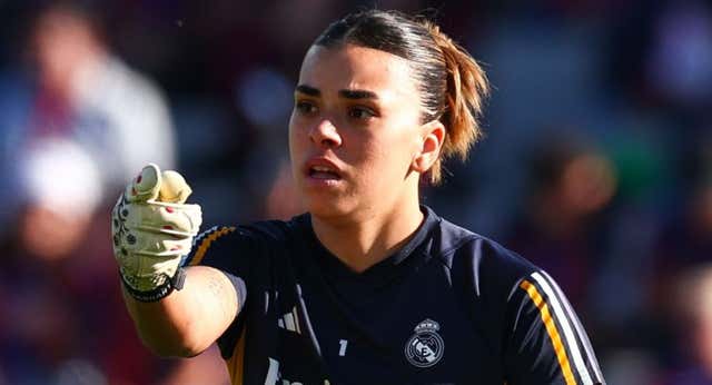 La desesperación de Misa Rodríguez durante el Clásico: «¡Meted el pie!»