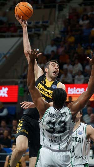 Gio Shermadini. Efe