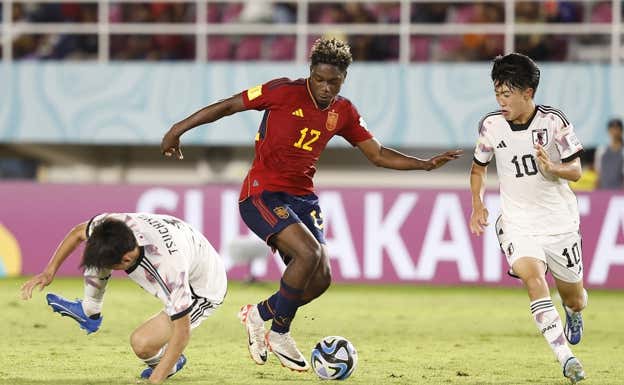 Igo Oyono durante un partido con la Selección sub-17. EFE