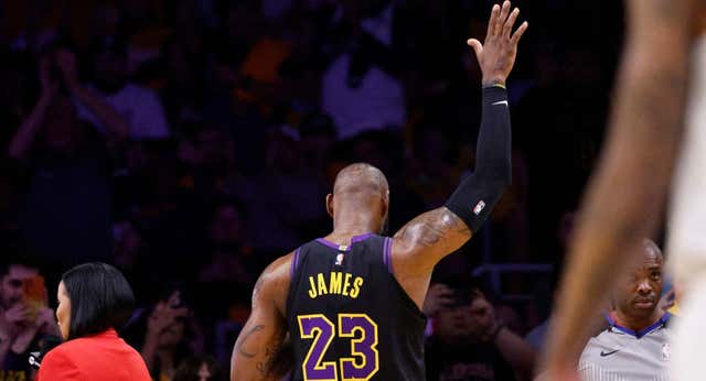 LeBron James supera los 39.000 puntos y agranda todavía más su leyenda