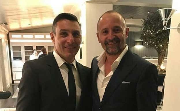 Jesuli junto a Gustavo López.  Relevo