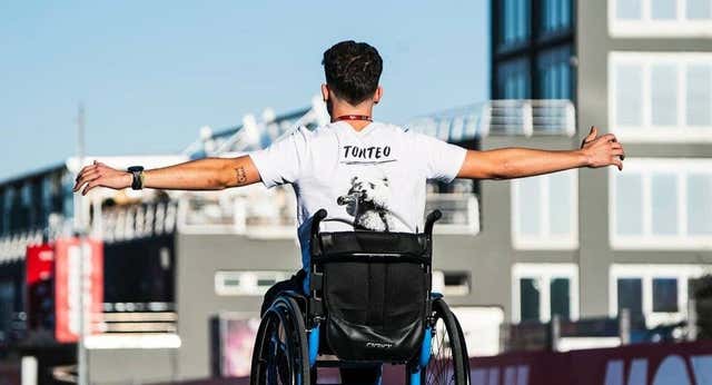 Carlos Tatay siente el calor del motociclismo en Cheste: «Pensaba que lo iba a pasar peor»