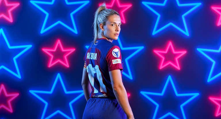 Alexia Putellas durante la sesión de fotos de UEFA de la Champions.