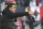 Xavi vive en un bucle y la crisis amenaza al Barcelona