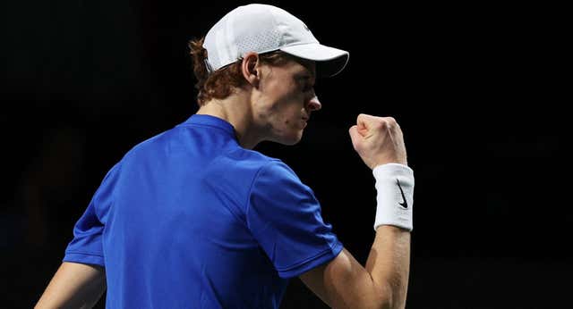 ¡Sinner vence a Djokovic dos veces en una tarde y le rompe el sueño de Davis! cuela a Italia en su primera final en 25 años