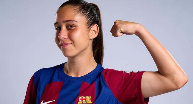 Explicando el fenómeno de Giulia Dragoni, la perla con acento en La Masía: «Es de las que más se acerca a las habilidades de los futbolistas en Europa«
