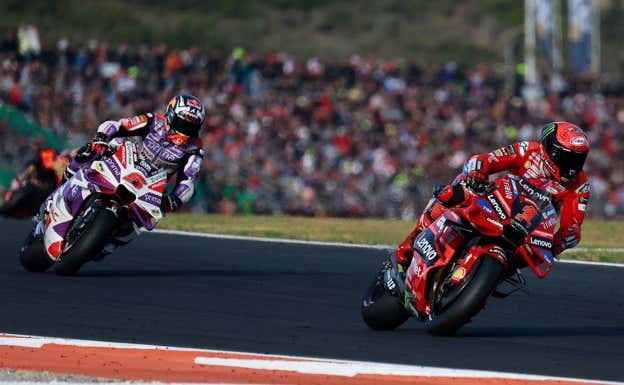 Bagnaia y Zarco, en Valencia.  EFE