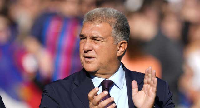 El Barça cambia su histórico himno por el 125 aniversario