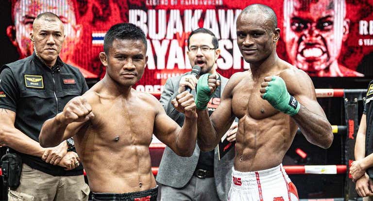 Buakaw y Nayanesh Ayman durante el entrenamiento oficial y presentación de su combate.