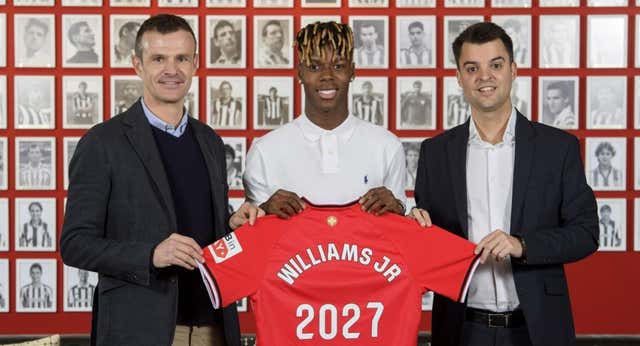 Fin del culebrón: Nico Williams elige al Athletic hasta 2027 pese al interés de los grandes