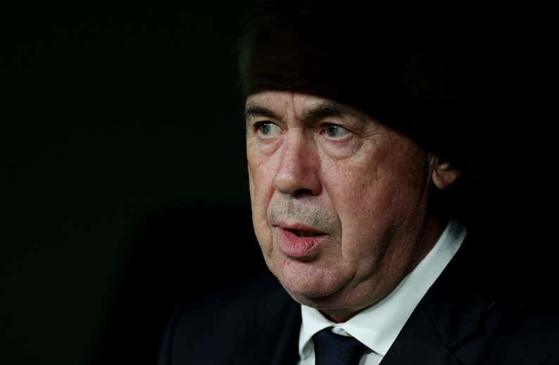 Ancelotti desvela que Carvajal sufre una sobrecarga y se rinde ante Kroos hasta «cuando no juega»