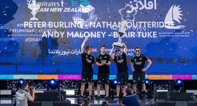 Jeddah corona al New Zealand y a Marco Gradoni