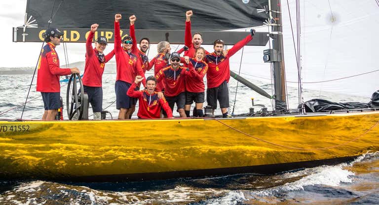 La selección española celebra el pase a la gran final.