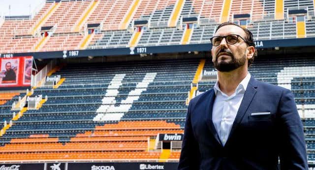 La tensión de Bordalás y el Valencia: entre un ofrecimiento «falso» y las «mentiras» de Kang-in Lee