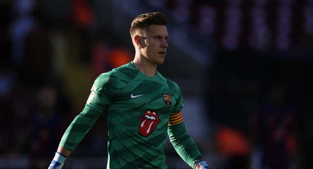 Las molestias de Ter Stegen no remiten y podría pasar por el quirófano