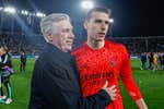 El Real Madrid se guarda las espaldas con la portería: espía el mercado a la espera de Kepa y Lunin
