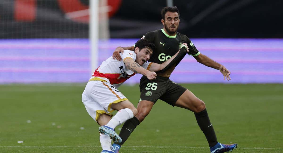 Eric Garcia durante un forcejeo.