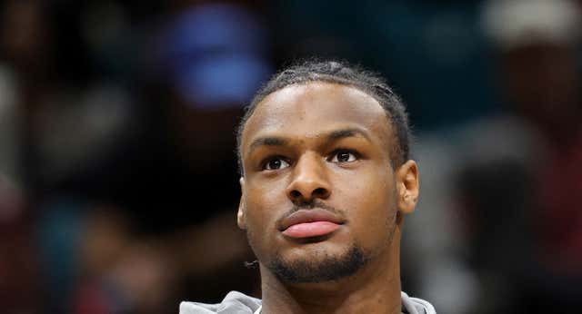 El espejo del hijo de LeBron James en su esperado regreso tras sufrir un paro cardiaco