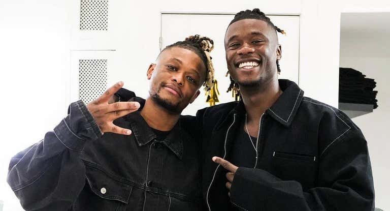 Sebastiao y Eduardo Camavinga en su nueva peluquería.