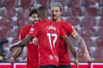 Larin y Rajkovic se alían con Murphy para fulminar al Sevilla