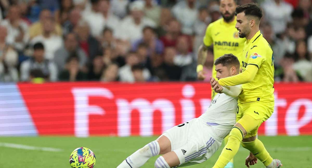 El Real Madrid - Villarreal podría suponer el reencuentro entre Valverde y Baena./Pierre-Philippe MARCOU / AFP