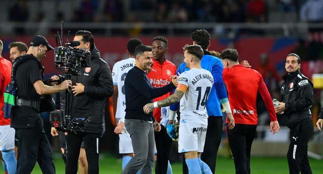 Un «me gustaría jugar en el Barça» del capitán del Girona fue la conjura para asaltar Montjuic