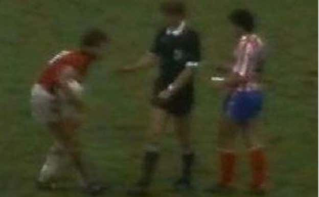Ancelotti y Marcelino, frente a frente, en un Milan-Sporting disputado en Lecce en 1987.