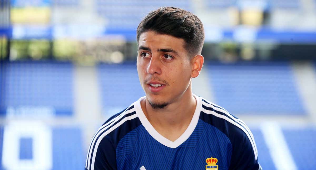 Santiago Colombatto en su presentación con el Real Oviedo./