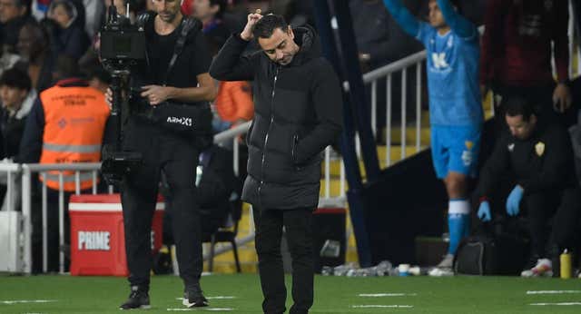 El Xavi más crítico: «No somos el Barça de 2010. O corremos como animales o no nos llega»