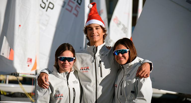 Tres de los participantes en la regata de Palamós.