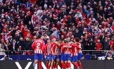 El Atlético sigue vivo en LaLiga y acaba el año con 'sorpasso' al Barça