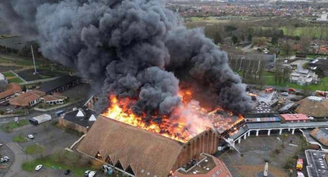 Un incendio arrasa Sportica, un pabellón histórico del baloncesto francés