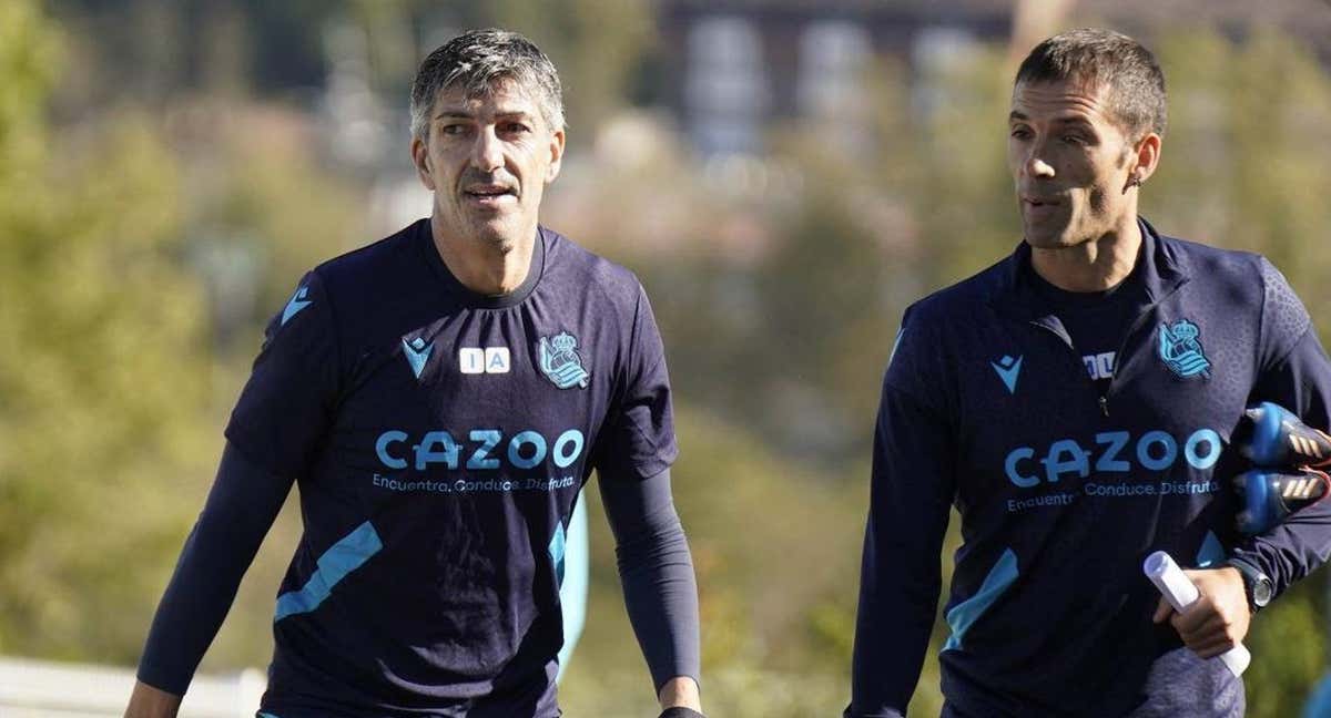 Imanol Alguacil y Mikel Labaka, en un entrenamiento en Zubieta. /Real Sociedad