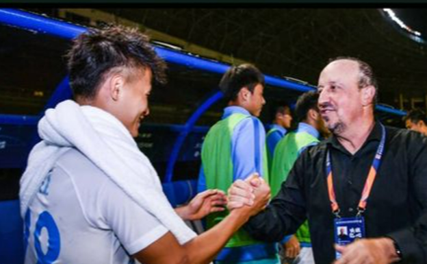 Lin Liangming y Rafa Benítez, durante la etapa del técnico en el DL Pro. CEDIDA