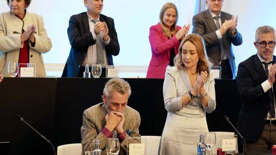 Marián y Carlos Mouriño, en la última junta de accionistas del Celta. /RC Celta
