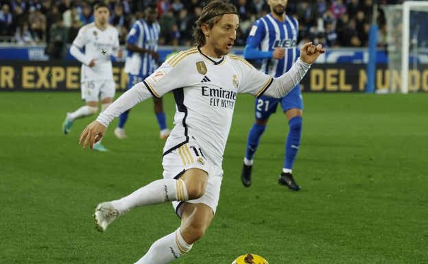 Modric, contra el Alavés. REUTERS