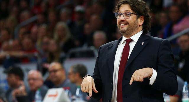 Andrea Trinchieri sale de la ecuación del Barça, mientras Jasikevicius echa más leña al fuego: “Fue feo”