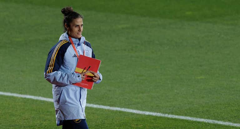 Montse Tomé, durante un entrenamiento de la Selección.