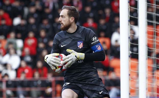 Oblak durante el encuentro ante el Lugo.  EFE