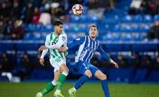 Benavidez le regala una ronda al Alavés y carbón al Betis