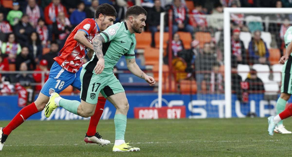 Galán durante un lance del juego ante el Lugo.