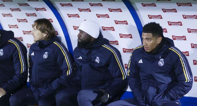 Rudiger no descansa ni en el banquillo: “Es un poco cabroncete, me ha dicho cuatro cosas”