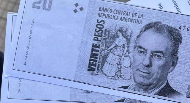 La afición del Burgos para el partido ante el Mallorca para protestar por la venta del club