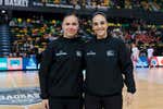 Esperanza Mendoza y Yasmina Alcaraz, las dos árbitras que han roto con la tradición masculina de Liga Endesa