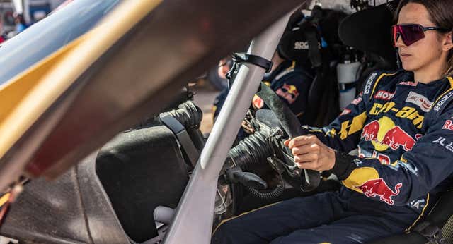 Cristina Gutiérrez será la segunda piloto oficial del Dakar de la historia: «Va a ser un movimiento en cadena»