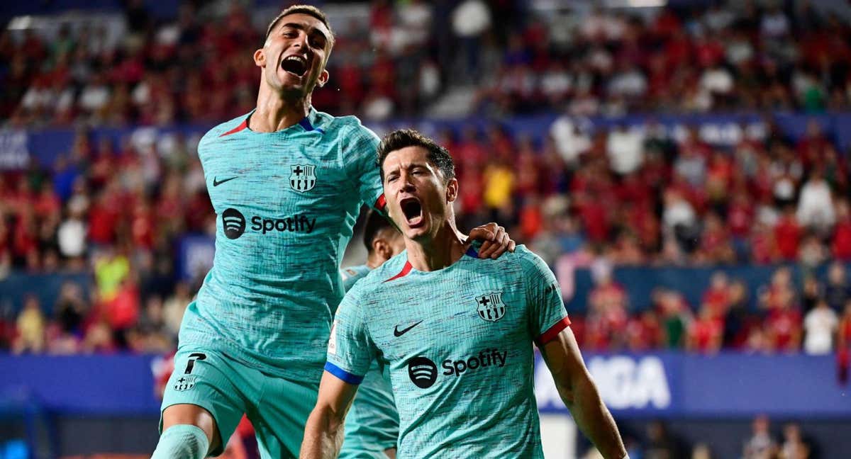 Lewandowski celebra el gol de la victoria de esta temporada ante Osasuna. /