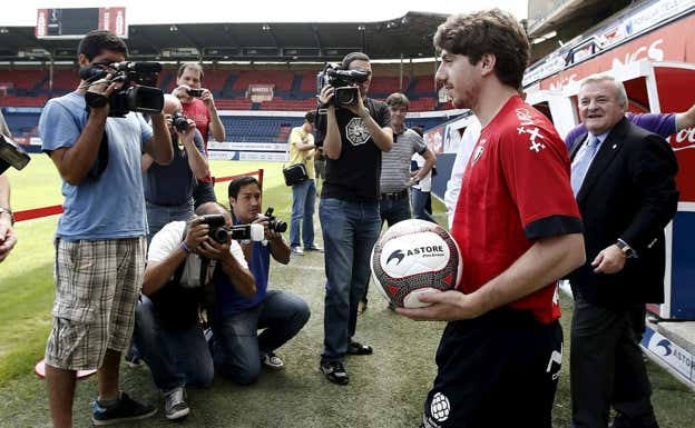 Sisi firmó tres temporadas con Osasuna en 2012. EFE