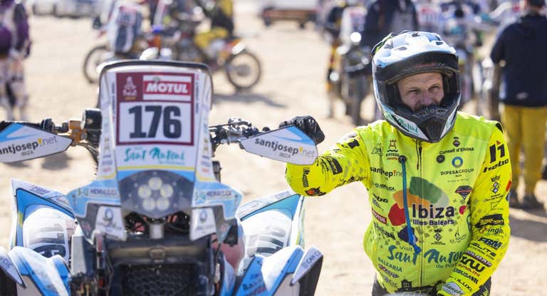 El piloto español Toni Vingut en el Dakar.