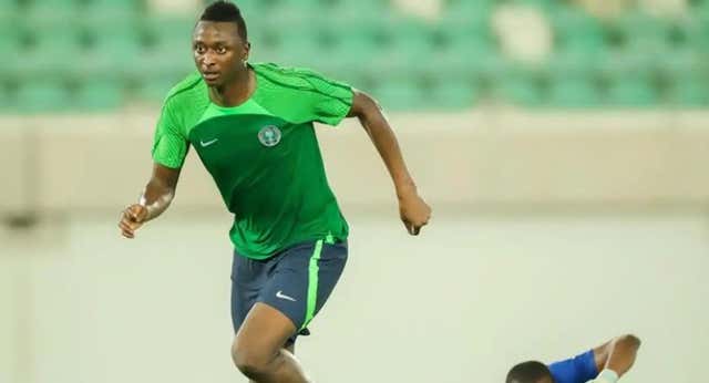 Sadiq Umar no levanta cabeza; nueva lesión de rodilla que le deja sin Copa África