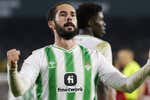 Isco también hace de '9' para que el Betis recupere la sonrisa
